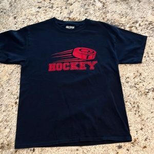Black hockey logo tshirt. Size large (14/16) runs small. 100% cotton .Runs small